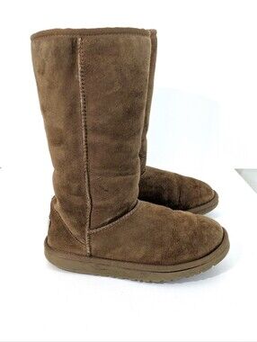 Ugg Classic Tall Tan Leather & Sheepskin Boots - Size 4 Big Girls / Small Womens